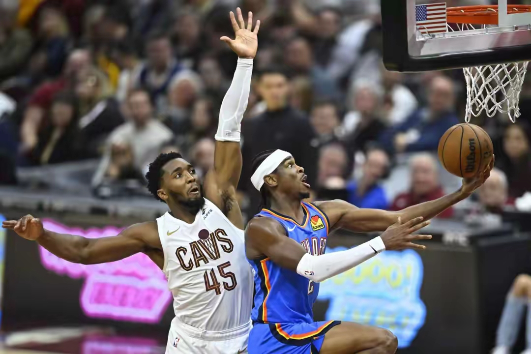 大奖赛巅峰对决！西城烈马队失利河套风暴队，篮球赛场再起波澜；中场绞杀压制对手的简单介绍