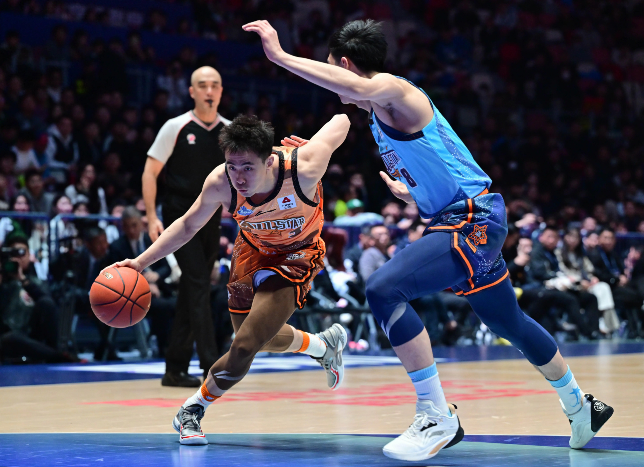 转折点新奥尔良鹈鹕绝杀压哨；CBA常规赛窗口期攻防权衡；信心回归；轮换策略成焦点的简单介绍