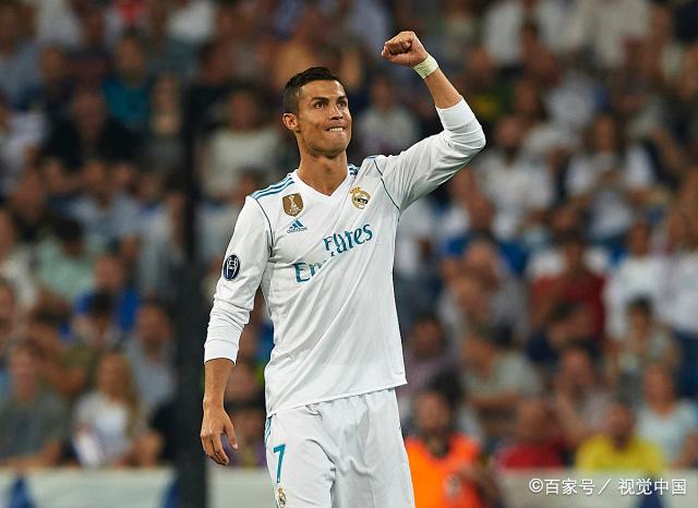  尤文图斯什么时候换的队徽 