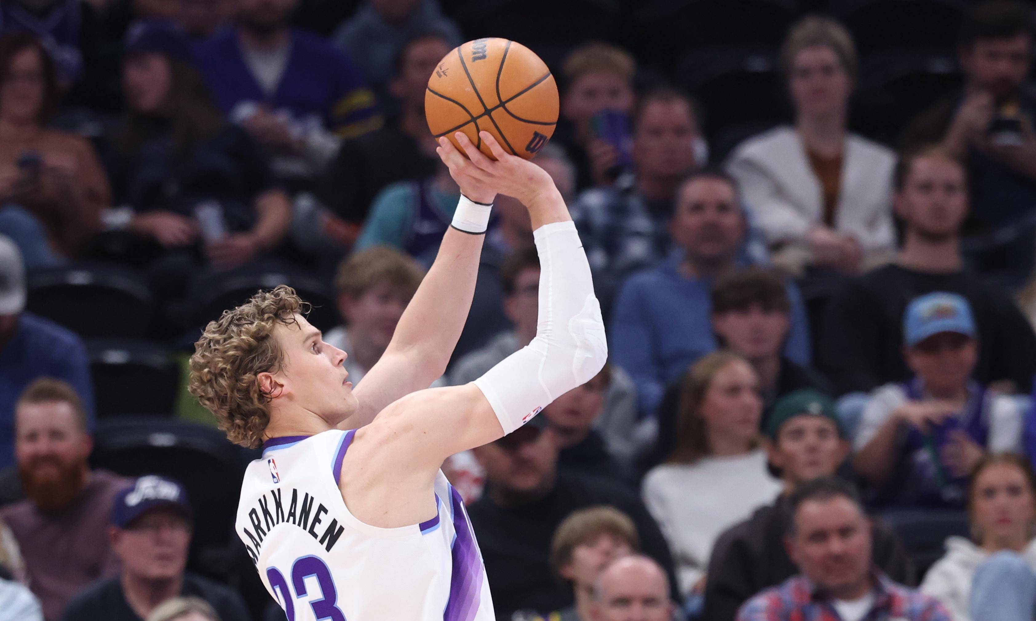 开云体育-包含冲刺阶段NBA常规赛焦点战，萨克拉门托国王绝杀压哨，震撼外界，医务组通报恢复的词条