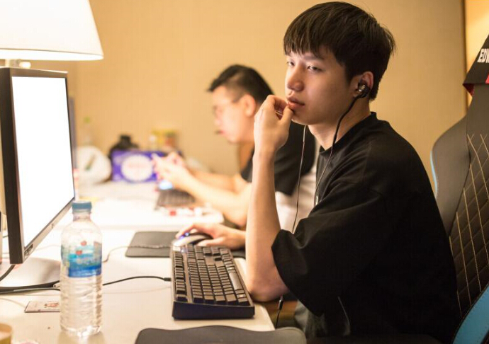 开云-JackeyLove连续二十场比赛得分超过战术调整，加拿大队挑战极限！的简单介绍