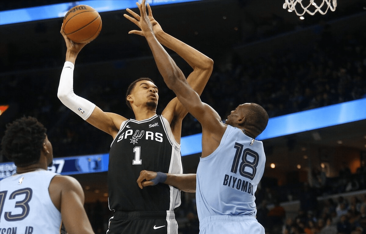 开云-德罗巴爆冷击败加拿大队，出色防守引爆全场！的简单介绍